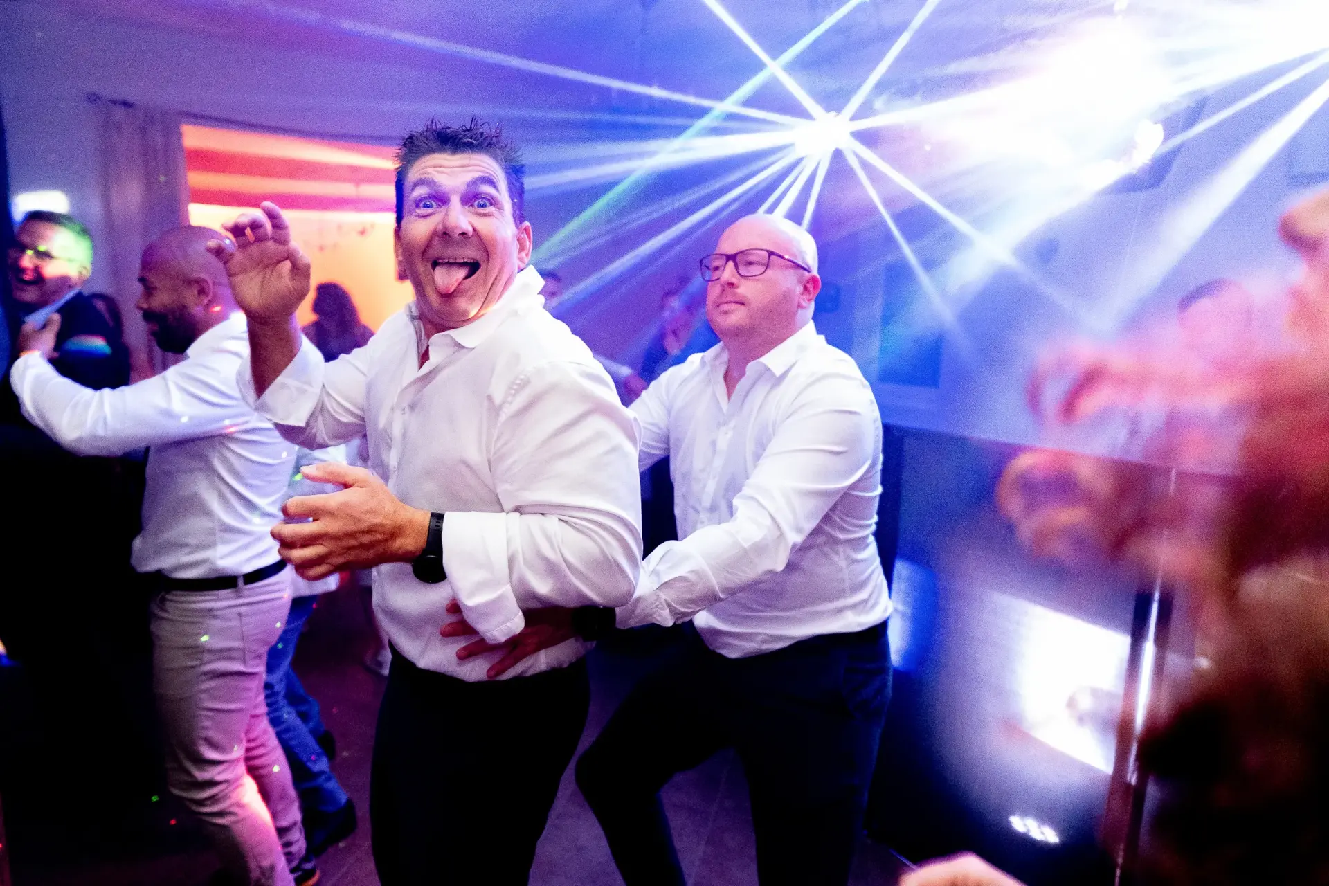 Mariage soiree danse invites ferme campreux